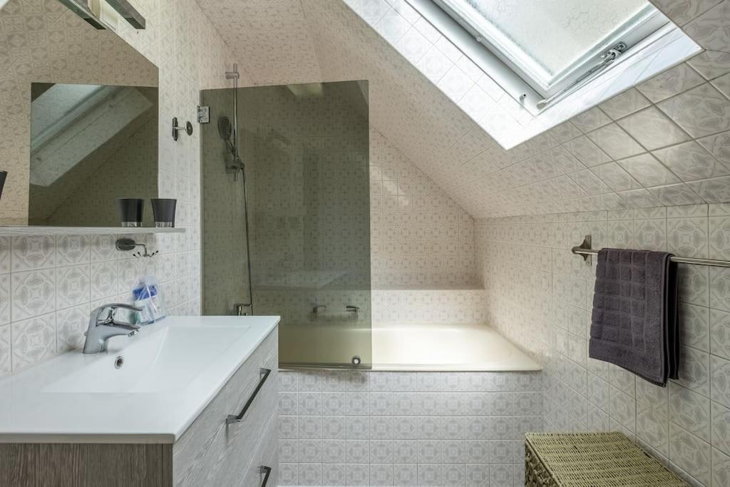 Le Concorde En Plein Centre Apartment Амбоаз Екстериор снимка